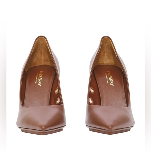 NWT Burberry Eyelet Detail Leather Point Toe Heel Pumps in Brown - Picture 2 of 16